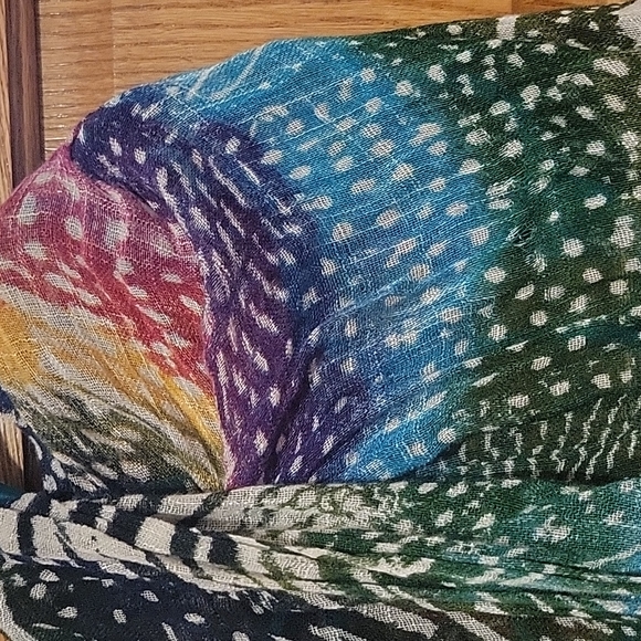 Multicolored Scarf - Picture 2 of 3